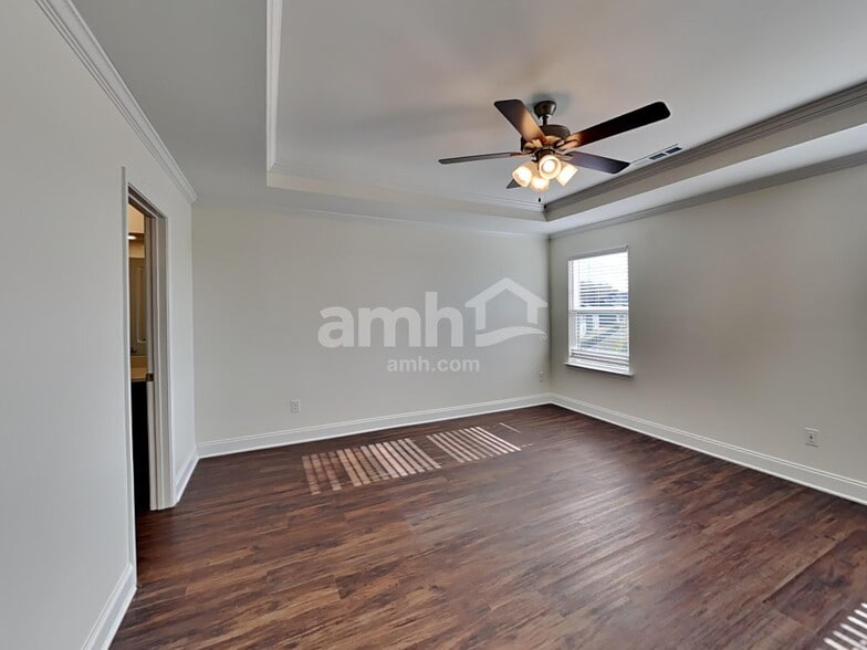 Building Photo - 123 Marin Dr