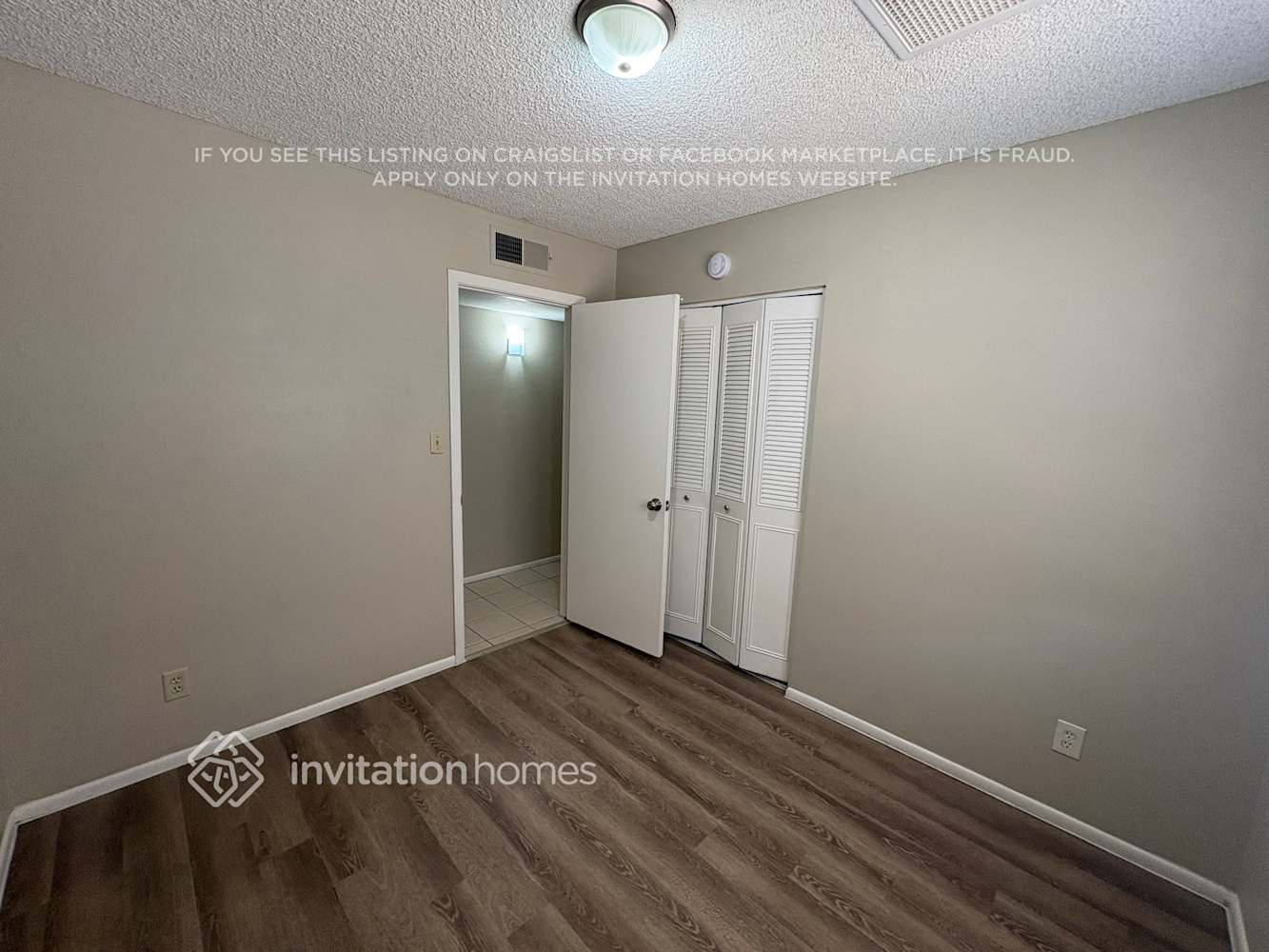 Building Photo - 7556 W Turney Ave