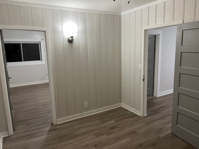 Building Photo - 1521 S 42nd St