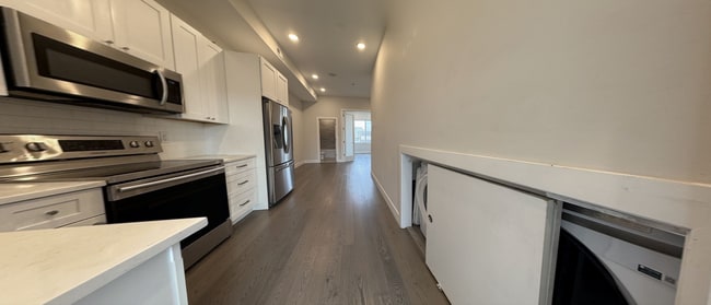 Building Photo - 1415 N 8th St