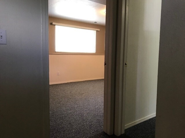 Building Photo - 209 W 500 N