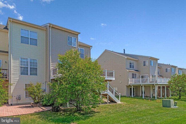 Building Photo - 22247 Waterberry Terrace