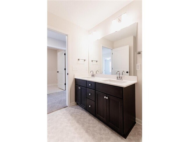 Building Photo - 10226 Arrowwood Path