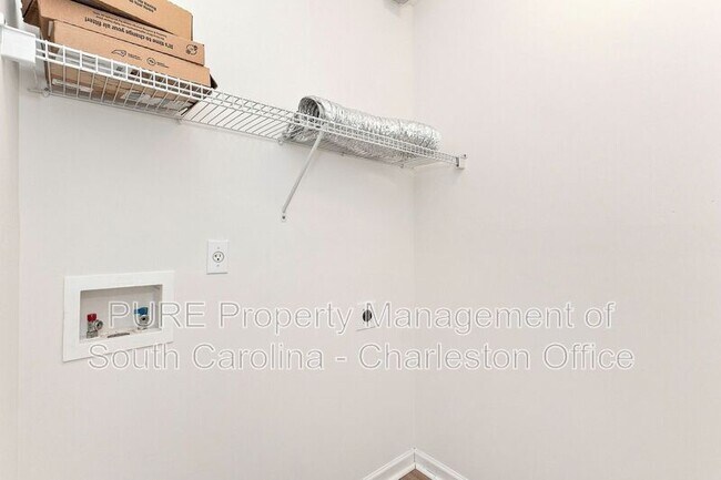 Building Photo - 240 Jackson St