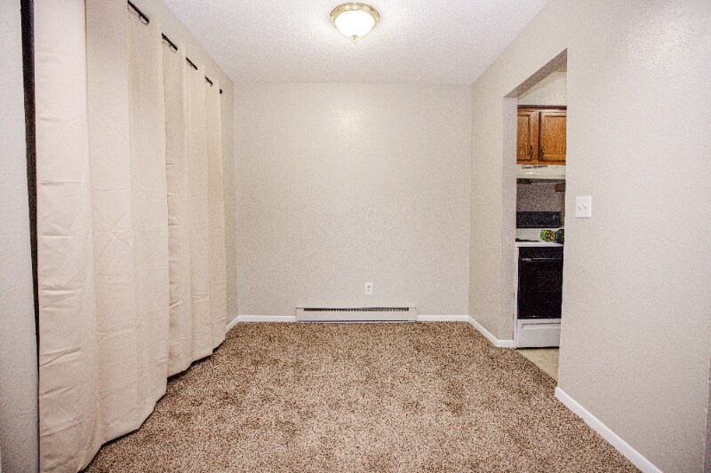 Building Photo - 6730 Hill Ave