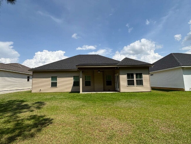 Building Photo - 113 Sandpiper Ln