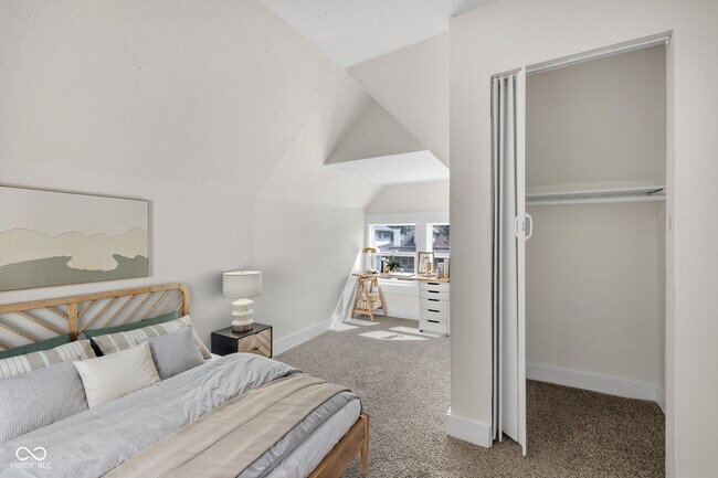 Building Photo - 3160 Graceland Ave