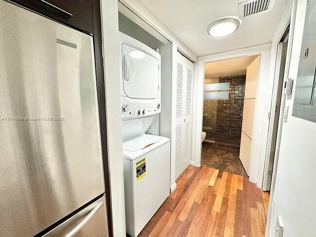 Building Photo - 1550 Pennsylvania Ave