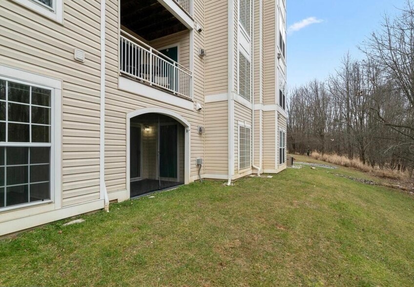 Building Photo - 12008 Amber Ridge Cir