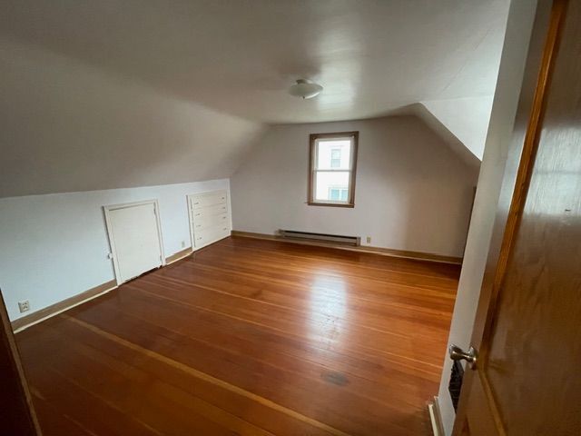 Building Photo - 823 1st Ave