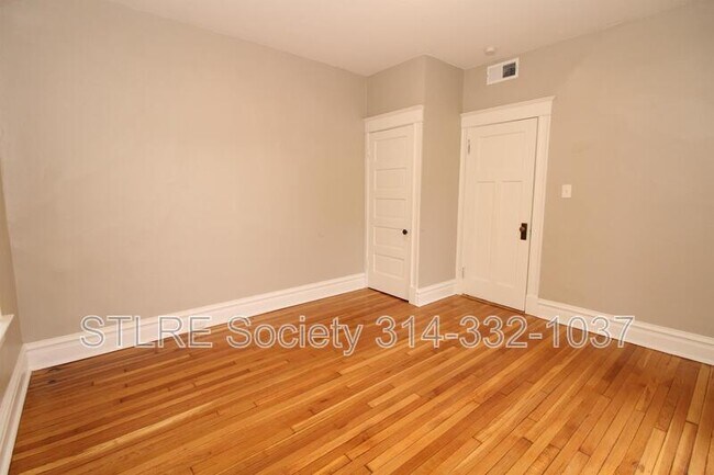 Building Photo - 2608 Louisiana Ave