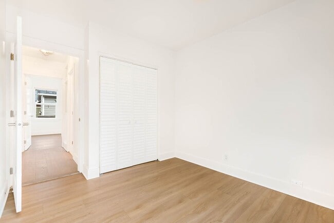 Building Photo - 2614 E Olive St