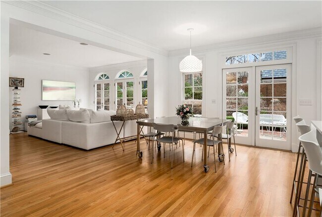 Building Photo - 4224 E Conway Dr NW