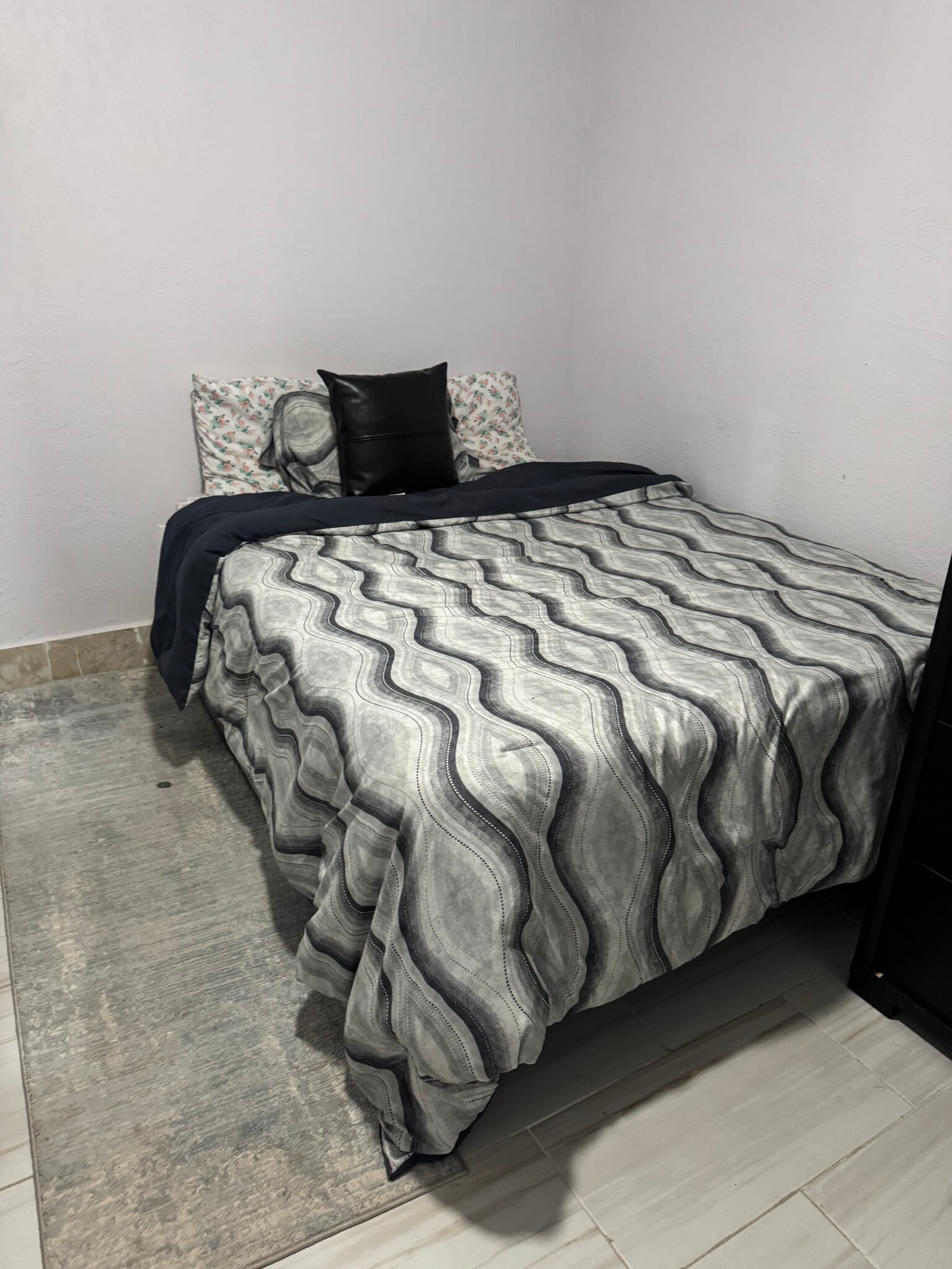 Building Photo - 4181 NW 34th Way