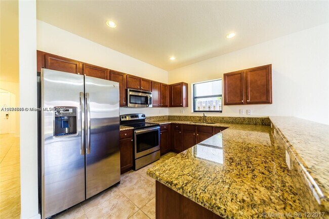 Building Photo - 15421 SW 176th Ln