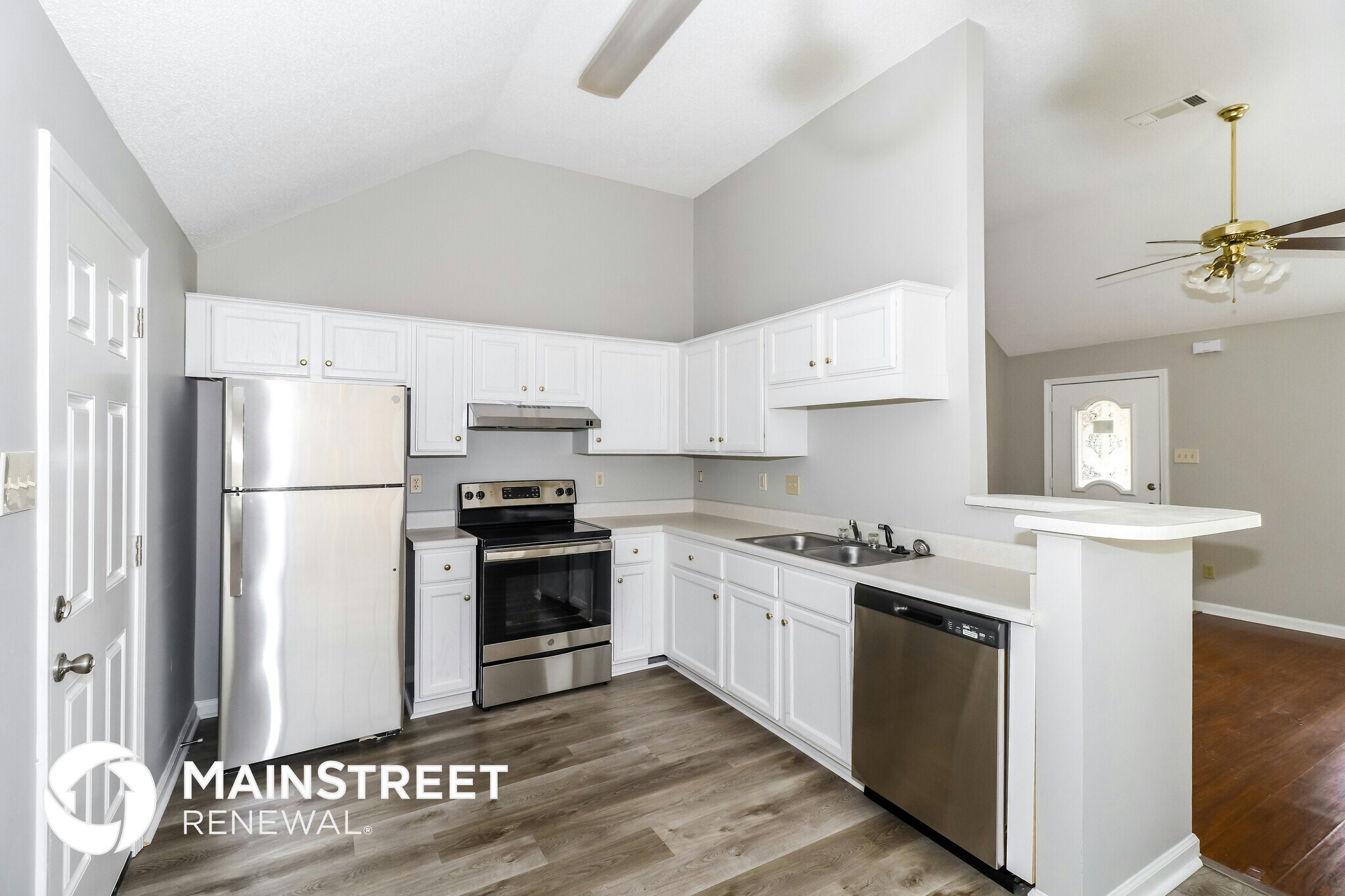 Building Photo - 3761 Clarion Dr