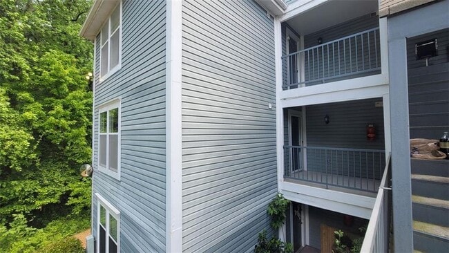 Building Photo - 6359 Wedgeview Ct