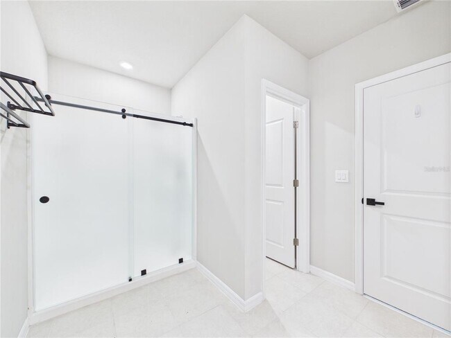 Building Photo - 38707 Finn Clover Ln