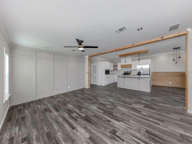 Building Photo - 127 Nautical Dr
