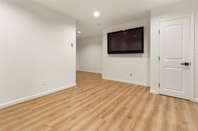 Building Photo - 3303 Morgan Dr