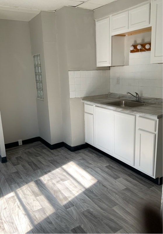 Building Photo - 3449 E 71st St