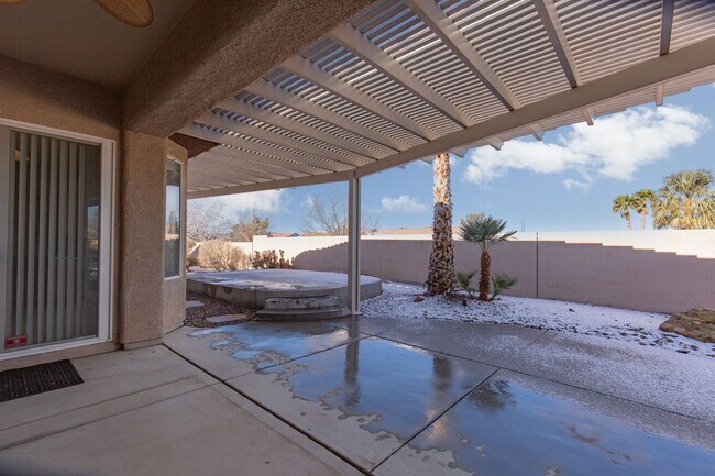 Building Photo - Beautiful Home With Casita in Sun City Anthem