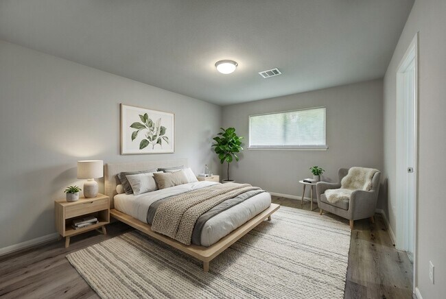 Building Photo - 5451 Loch Lomond Dr