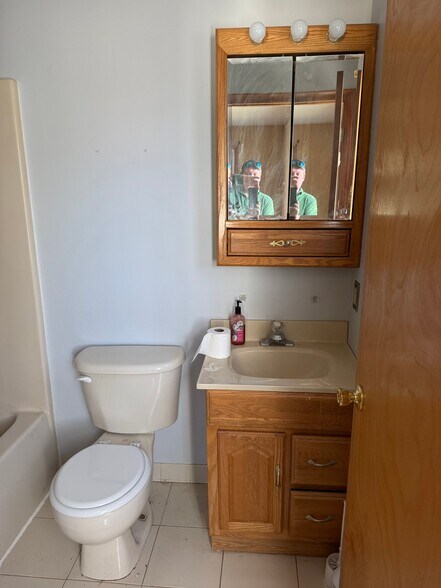 Building Photo - 545 Old Stage Rd