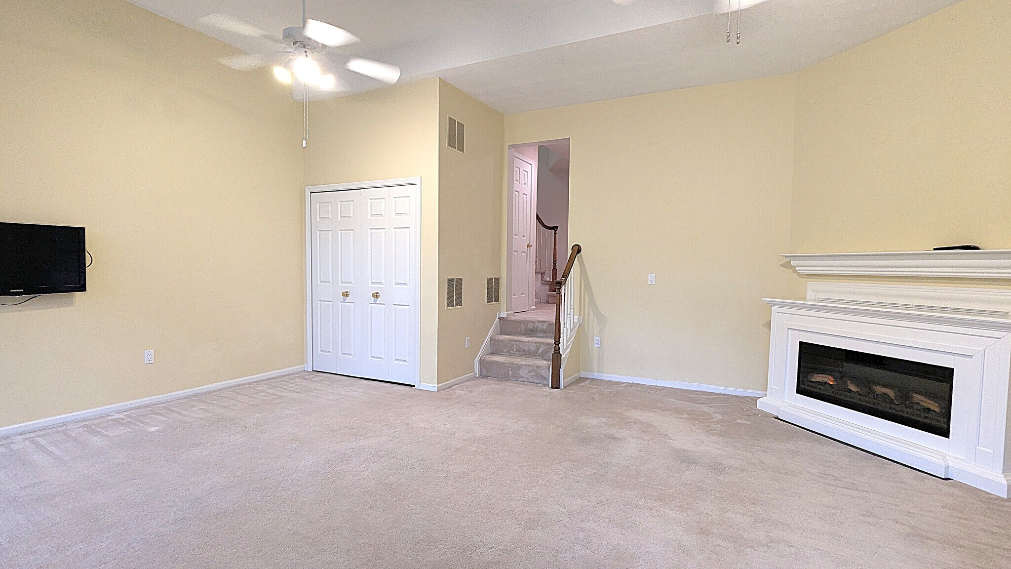 Building Photo - 1379 Heritage Oak Way