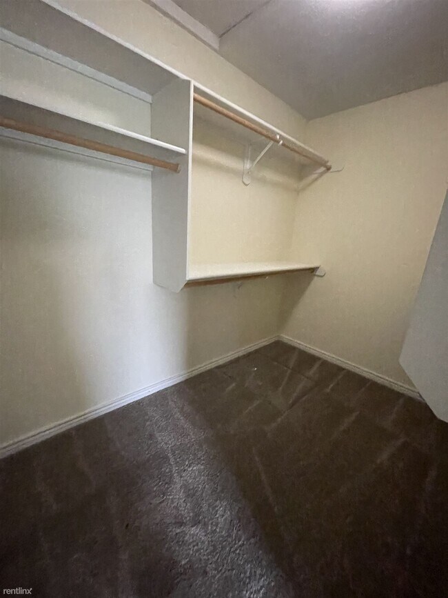 Building Photo - 3 br, 2 bath House - 4296 East Stonebridge...