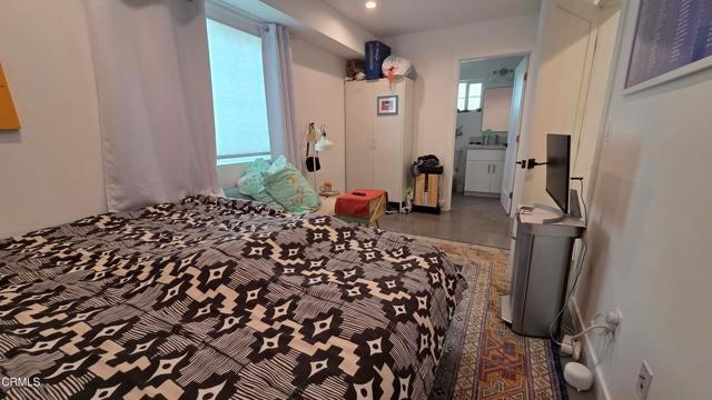 Building Photo - 2327 Langdale Ave