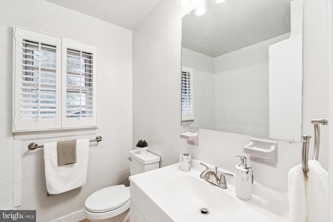 Building Photo - 1624 41st St N