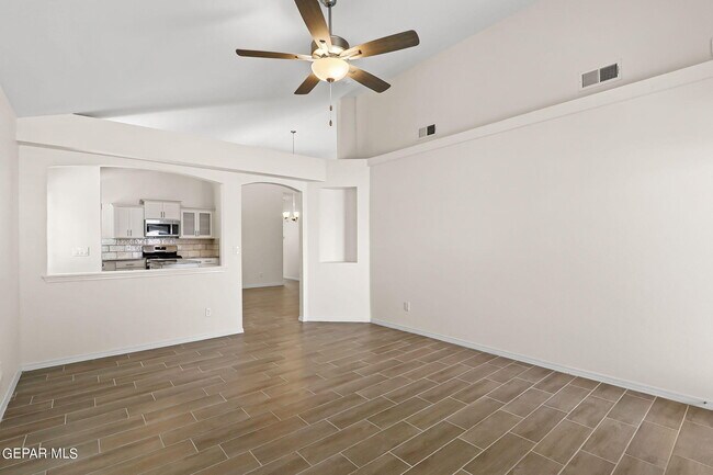 Building Photo - 12553 Cayo Norte Dr