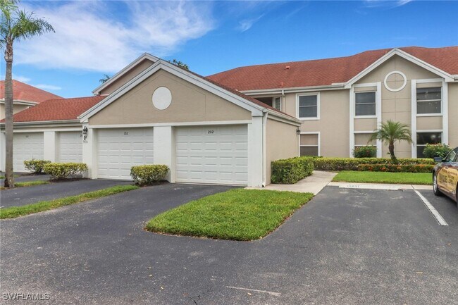 Building Photo - 9836 Luna Cir