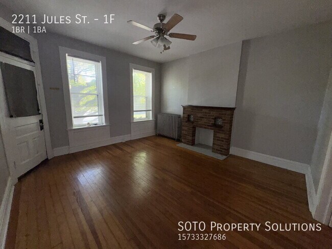 Building Photo - 2211 Jules St