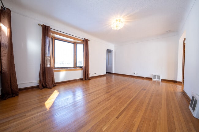 Building Photo - 6045 3rd Ave S