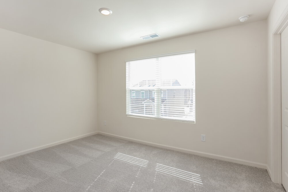 Building Photo - 7651 Saffron Ave