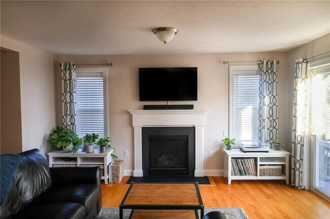 Building Photo - 40 Streamview Dr