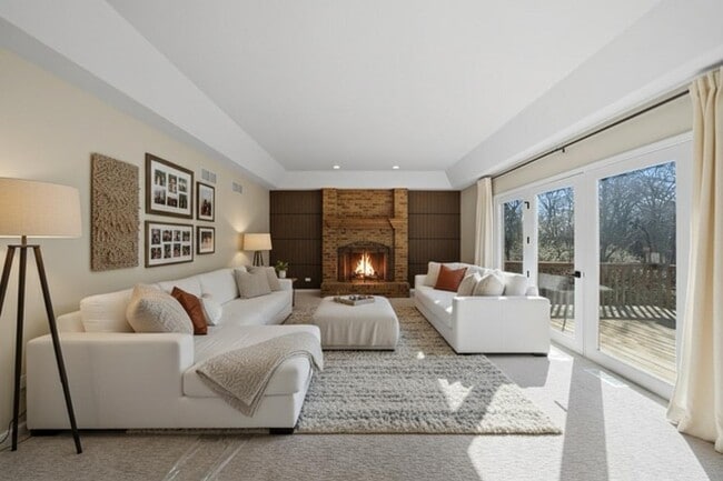 Building Photo - 1215 Triple Crown Ct