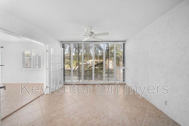 Building Photo - 3052 Kings Lake Blvd