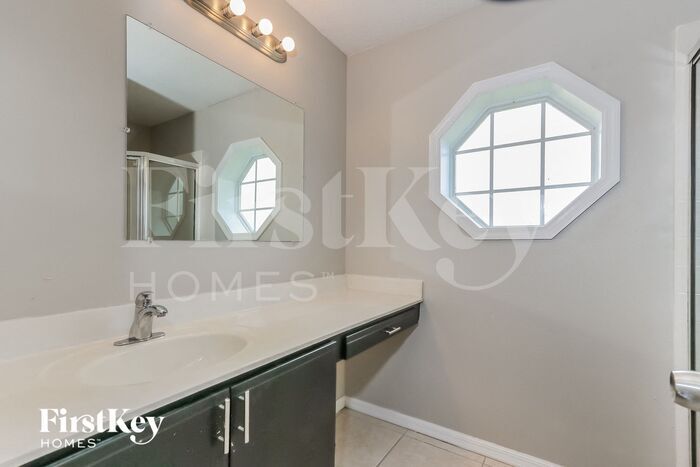 Building Photo - 2998 SW Vittorio St