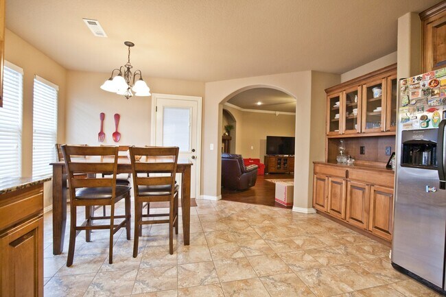 Building Photo - ***1804 SW Sequoia***