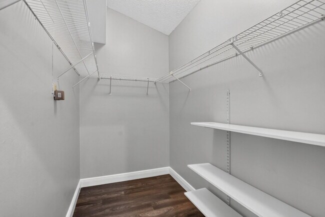 Building Photo - 17626 Tiffany Trace Dr