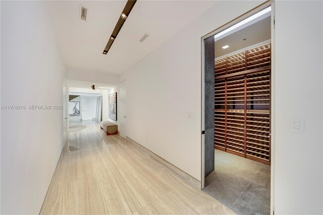 Building Photo - 18201 Collins Ave