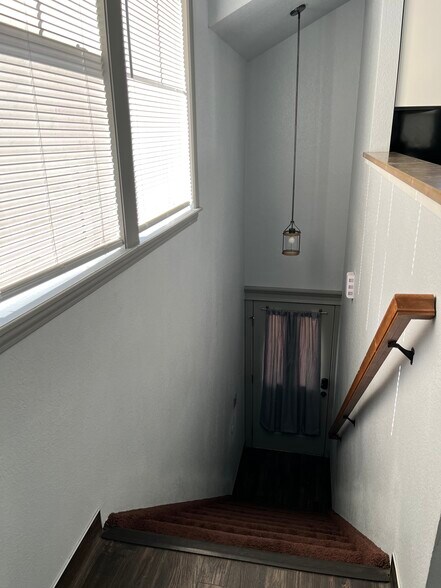 Stairs - 9267 E 107th Ave
