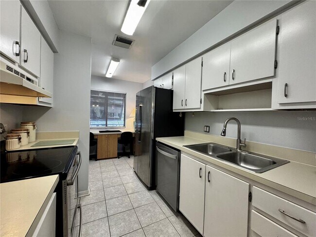 Building Photo - 4543 Longwater Chase