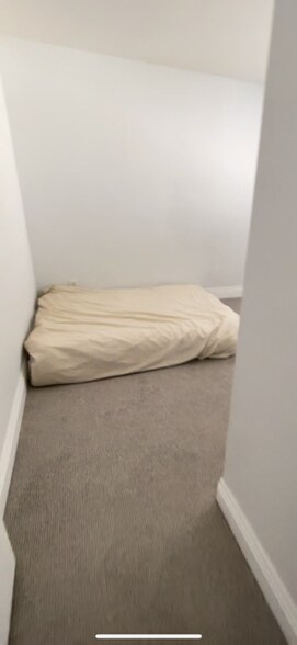 Bedroom - 1472 Iris Ave
