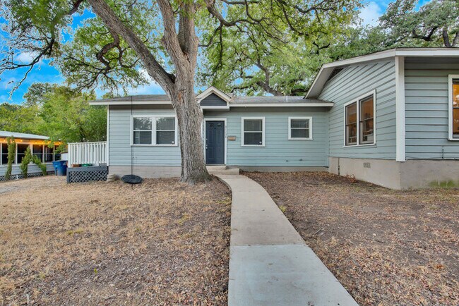 Primary Photo - 3113 Robinson Ave