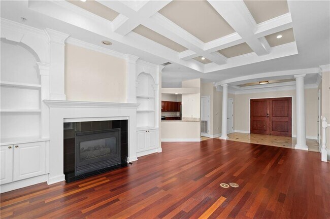 Building Photo - 3334 Peachtree Rd NE