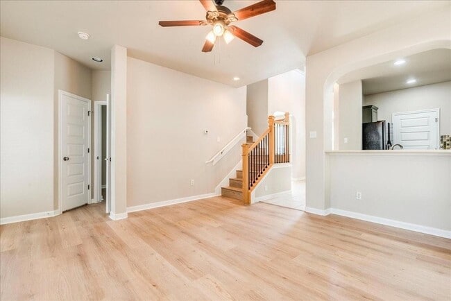 Building Photo - 2924 Bond Dr